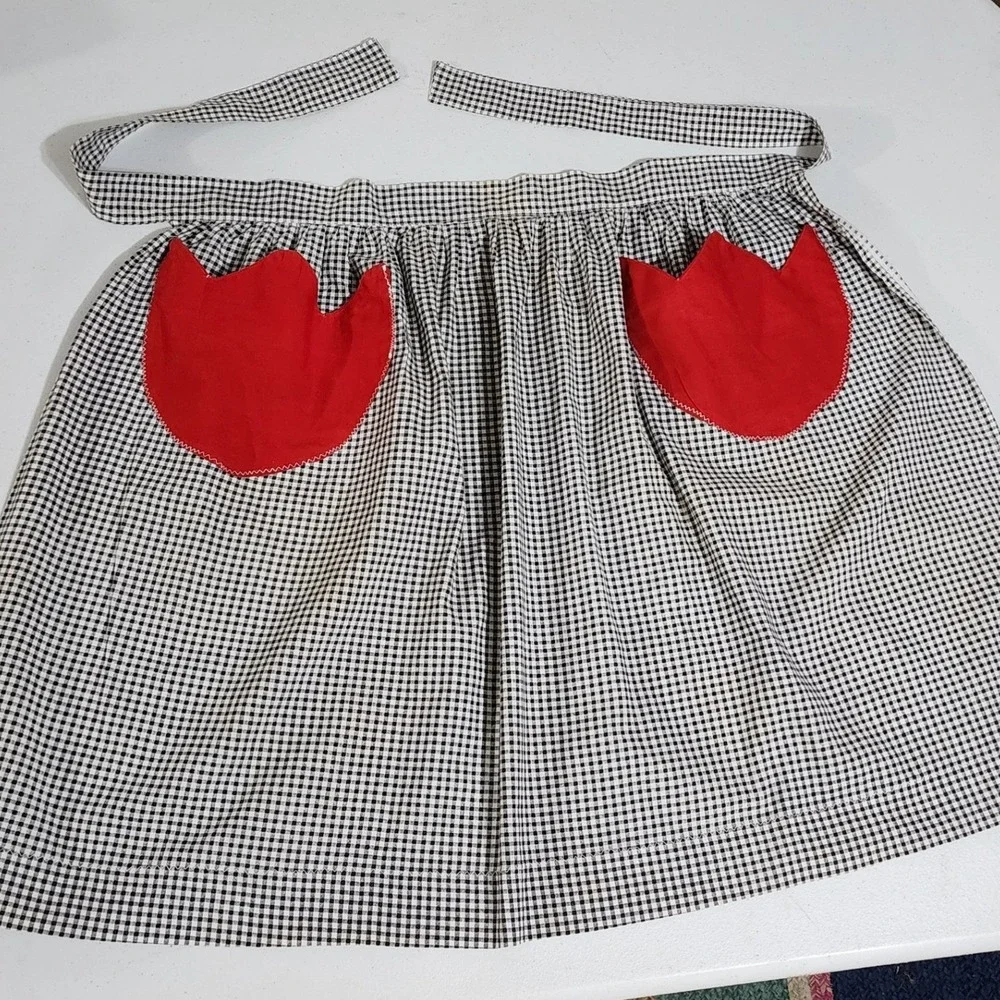 Vintage Handmade Gingham Half Apron Black White Red Tulip Pockets Cottagecore
